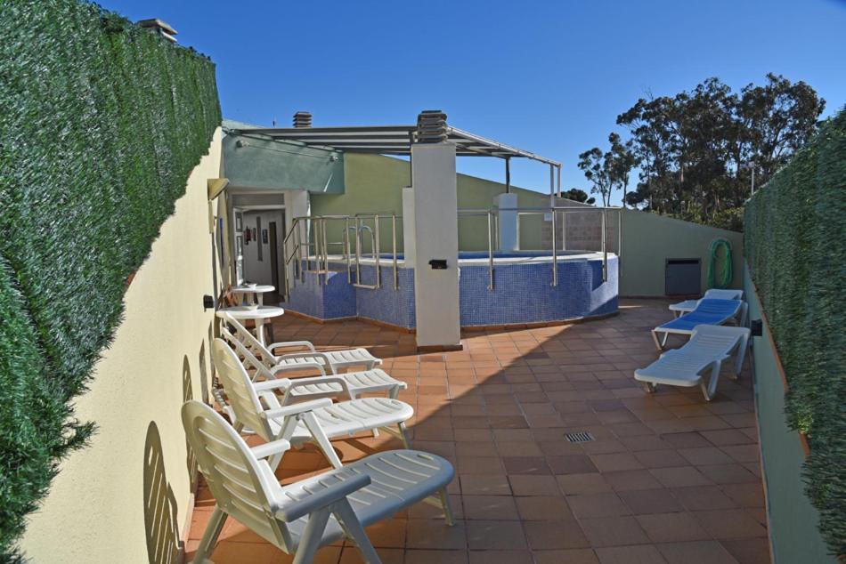 Apartamentos Ar Dosjoimi Lloret de Mar Exterior foto