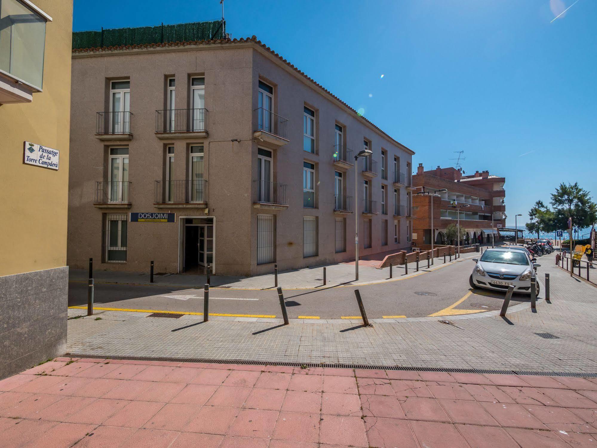 Apartamentos Ar Dosjoimi Lloret de Mar Exterior foto