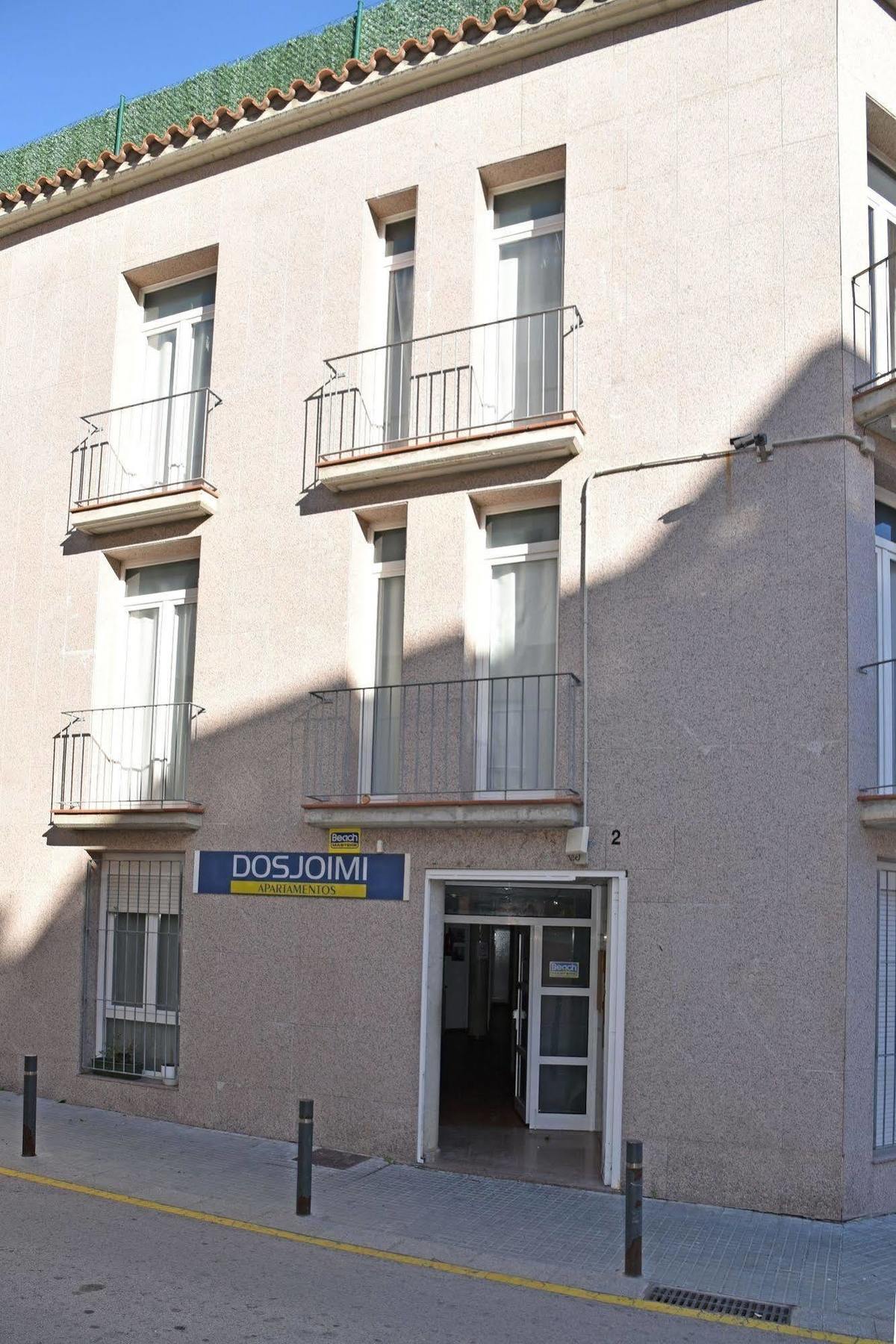 Apartamentos Ar Dosjoimi Lloret de Mar Exterior foto